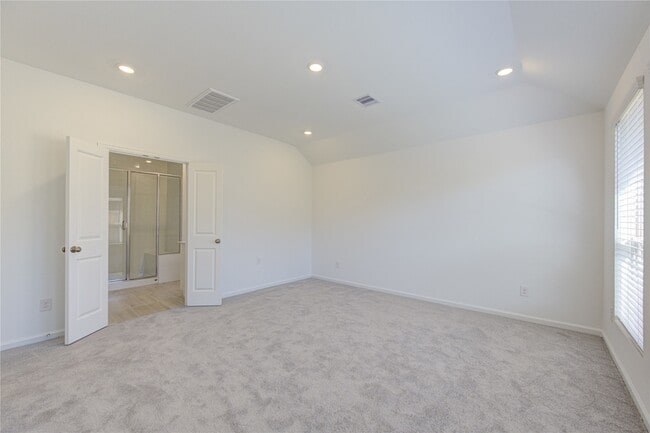 Building Photo - 30347 Tall Fescue Dr
