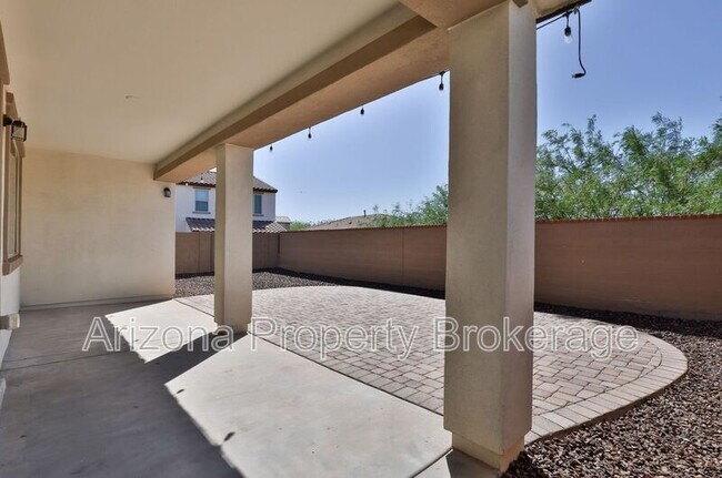 Building Photo - 20933 W Almeria Rd