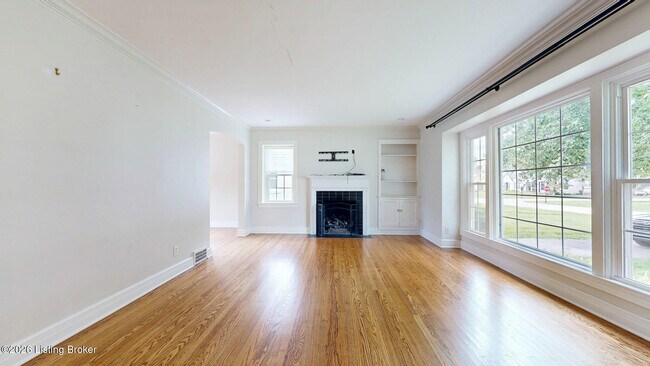 Building Photo - 203 Don Allen Rd