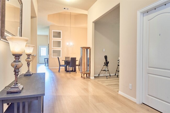 Building Photo - 26418 Green Heron Dr