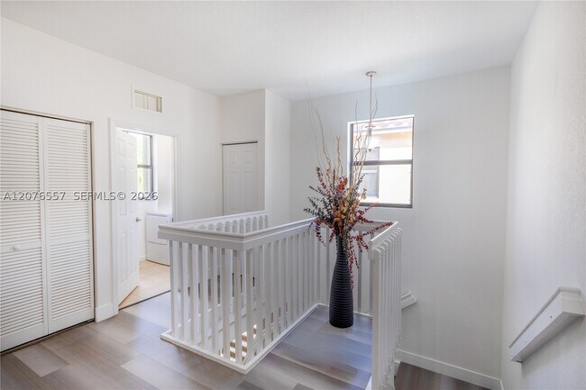 Building Photo - 8651 W 35th Ln