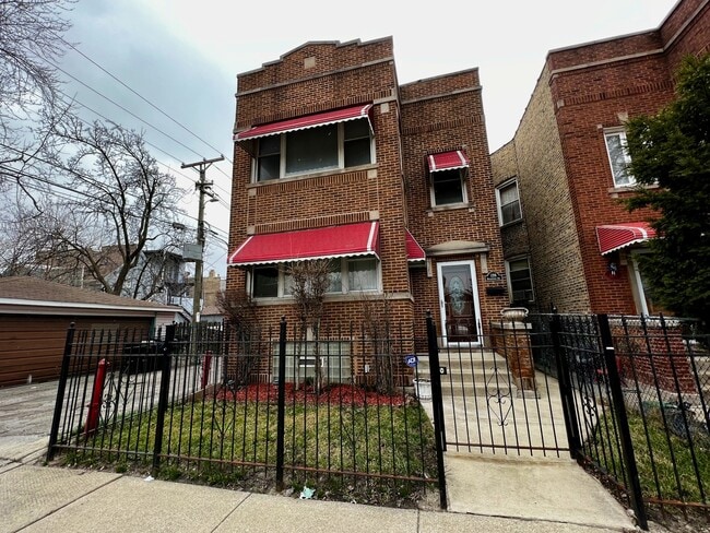 Primary Photo - 1216 N Springfield Ave