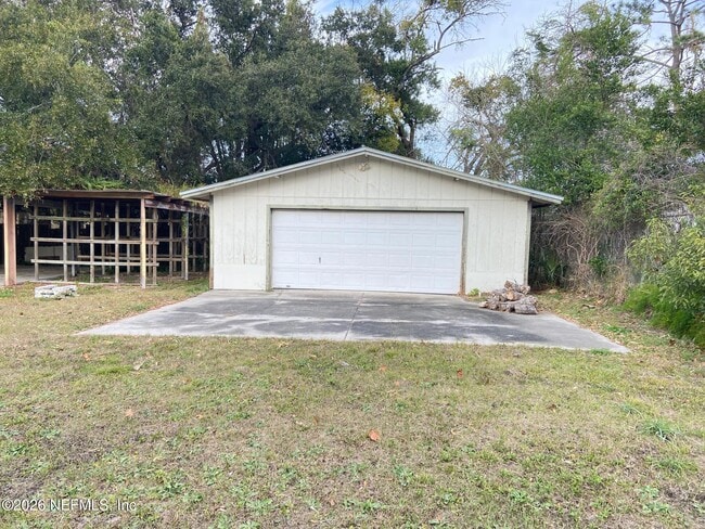 Building Photo - 8929 MacArthur Ct S