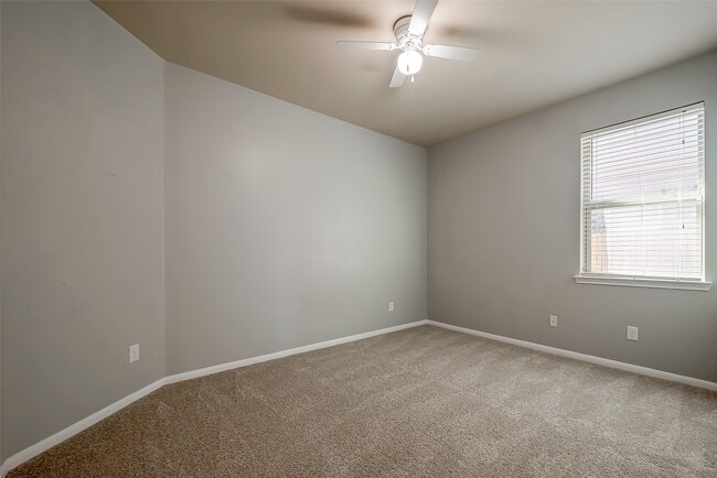 Building Photo - 11618 Lantana Reach Dr