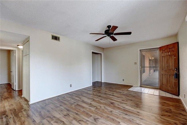 Building Photo - 7801 Shoal Creek Blvd