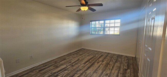 Building Photo - 1506 Edgewater Cir