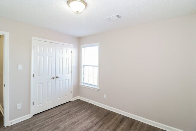Building Photo - 2786 Breezy Ridge Trail