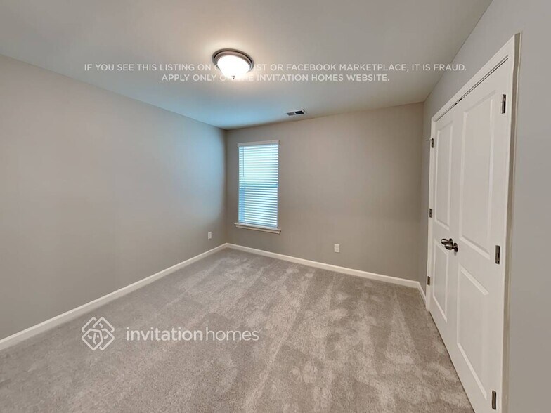Building Photo - 132 Webster Cir