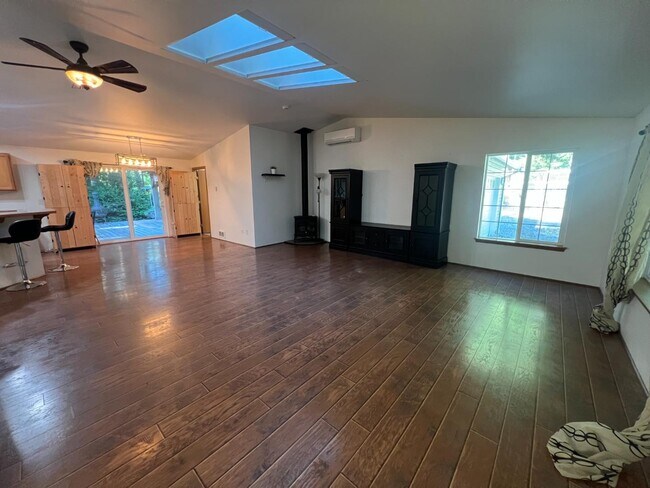 Building Photo - 17705 74th St NW