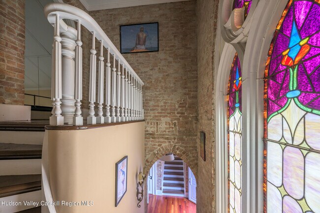 Building Photo - 428 State St