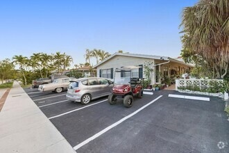 Building Photo - 4649 Bougainvilla Dr