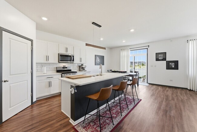 Building Photo - 25424 W Cerena Cir