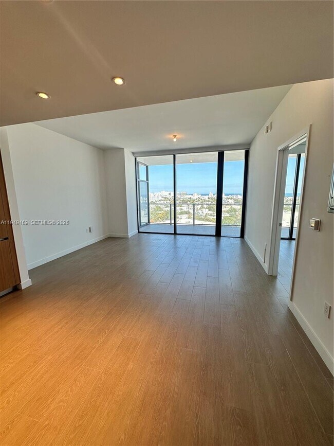 Building Photo - 500 Alton Rd