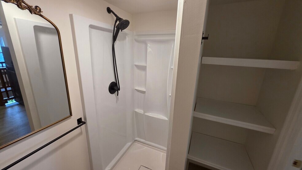 Building Photo - 57 Lawrence St