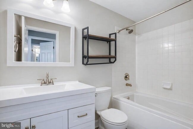 Building Photo - 2830 Emma Lee St