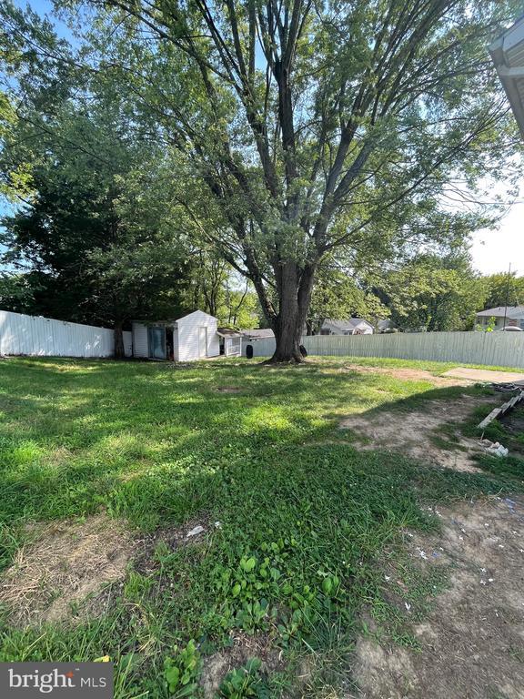 Building Photo - 13225 Hawthorn Ln