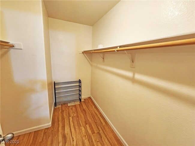 Building Photo - 1700 Sycamore Ave