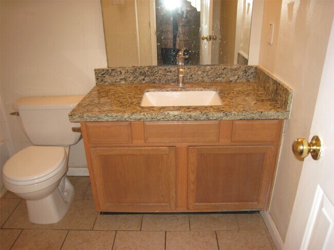 Building Photo - 7822 Winding Creek View