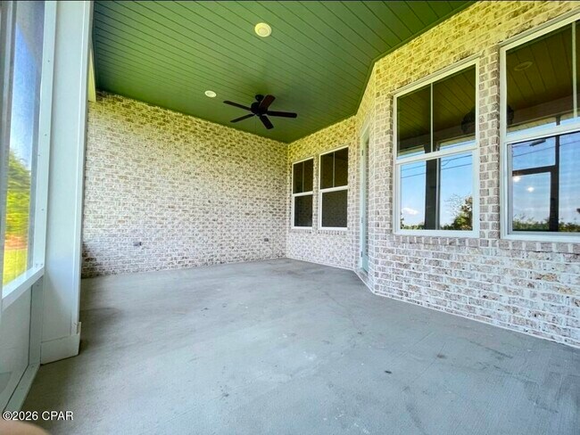 Building Photo - 4640 Delwood Park Blvd