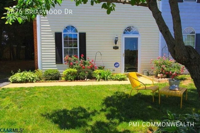 Building Photo - 4676 Briarwood Dr