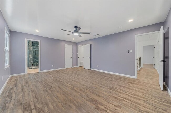 Building Photo - 2175 Park Rd