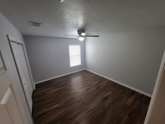 Building Photo - 311 Willowbay Ridge St