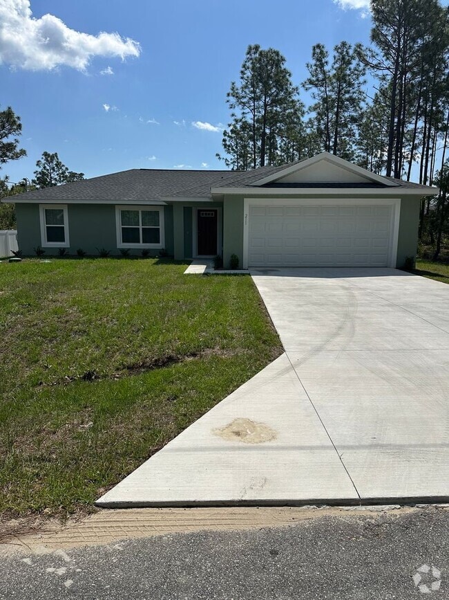 Building Photo - Silver Springs Shores