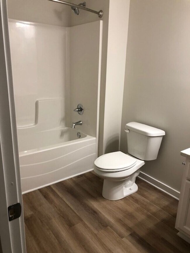 Building Photo - Beautiful Townhome in Athens!