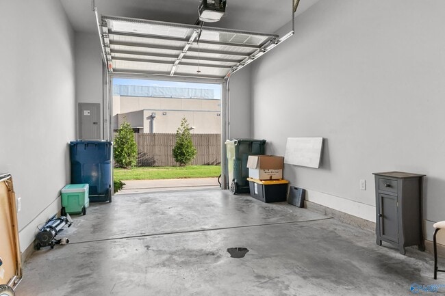 Building Photo - 310 Hay Rake Dr