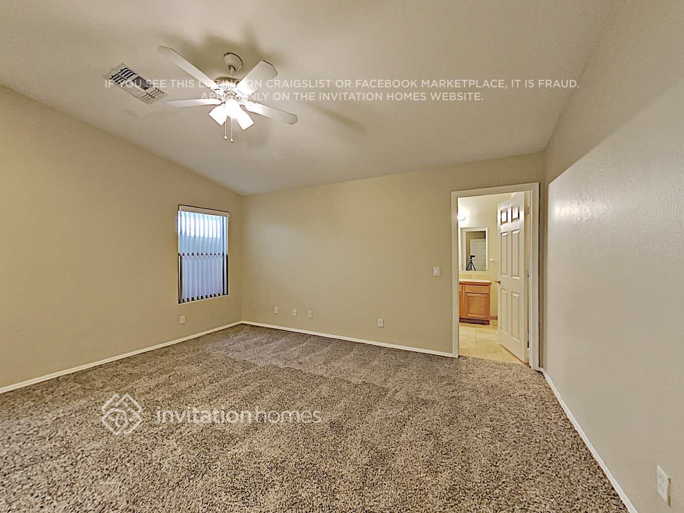 Building Photo - 3001 E Danbury Rd