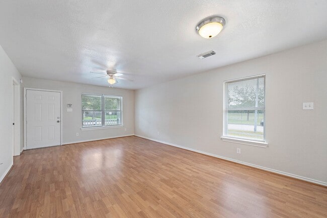 Building Photo - 3307 Angel Ln
