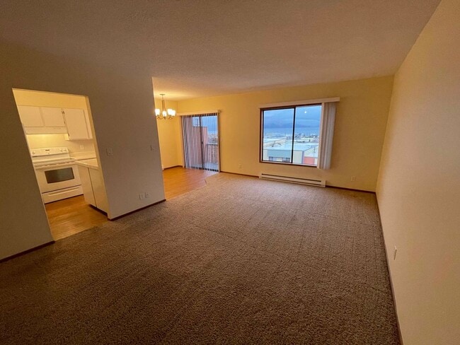 Interior Photo - Illahee South Apartments