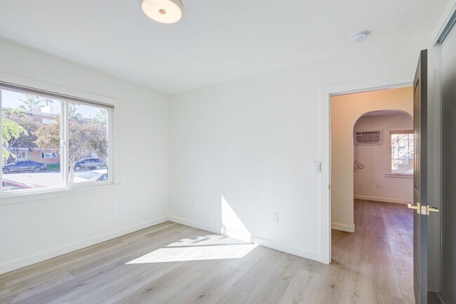 Building Photo - Riverside Residences