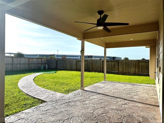 Building Photo - 7403 Cypress Pin Oak Dr