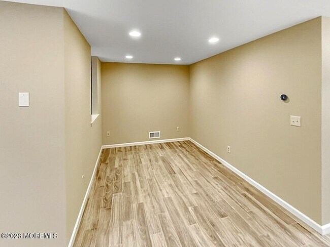 Building Photo - 29 Heron Ct