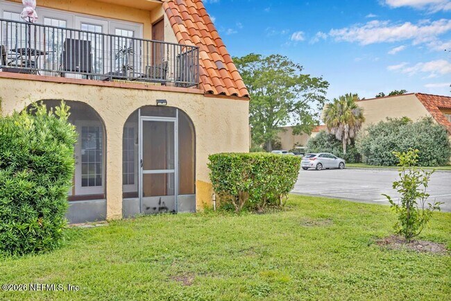 Building Photo - 3906 Mission Dr