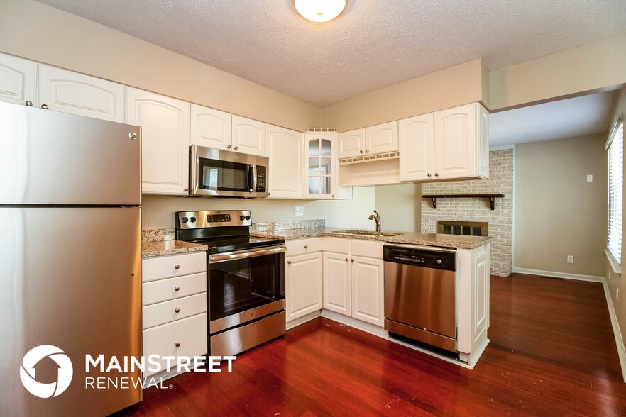Building Photo - 3611 Gray Fox Dr