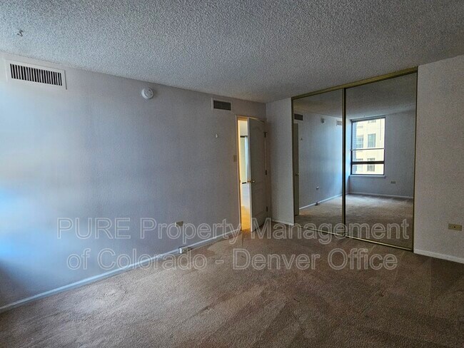 Building Photo - 1020 15th St