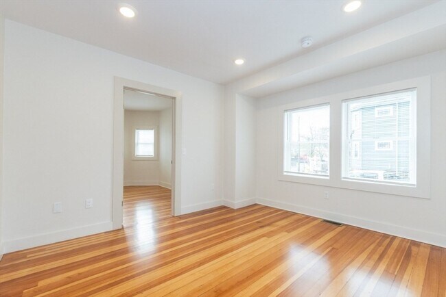 Building Photo - 55 Kiely Rd