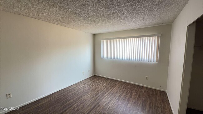 Building Photo - 4418 N 53rd Ln