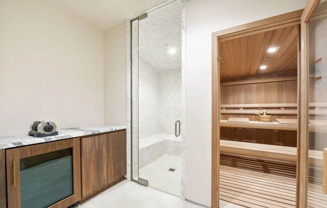 Building Photo - Luxury Coastal Escape w/ Resort-Style Amen...