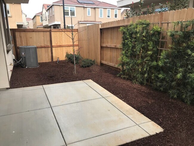 Building Photo - 3 Bed| 2.5 Bath | 1632 SF | Two Car Garage | Two Story | Tenant pays $175 monthly for WS&G