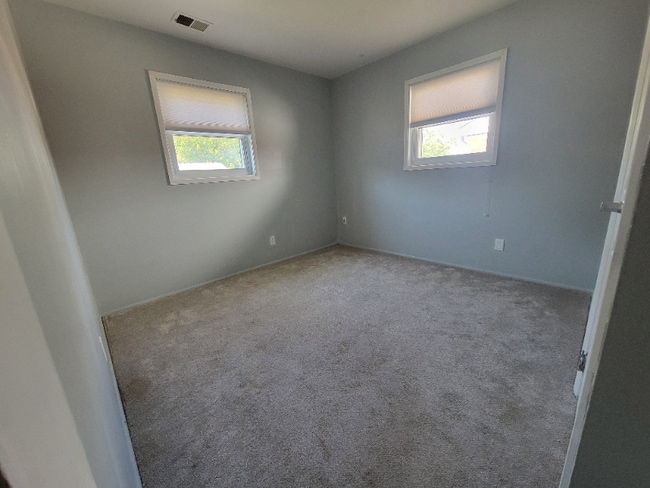 Building Photo - 1460 Ironwood Dr