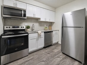 Building Photo - Lexington House Apartment Homes