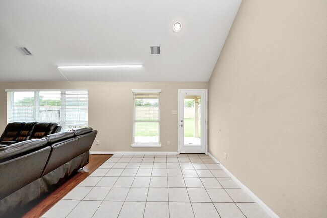 Building Photo - 15210 Paxton Landing Ln