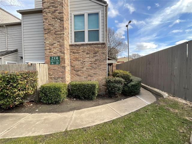 Building Photo - 2331 N Davis Dr
