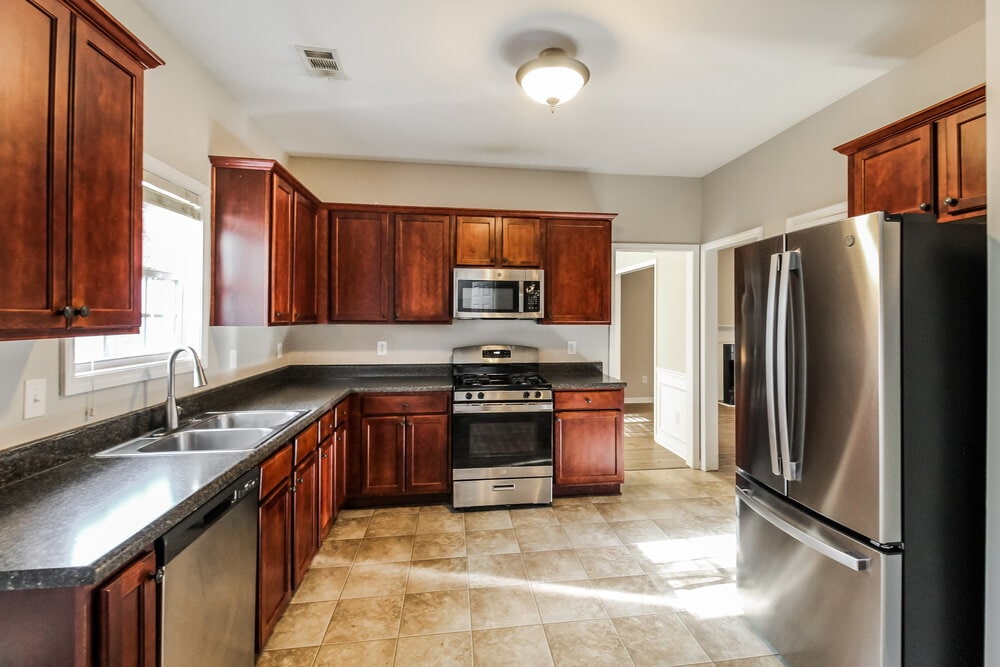 Building Photo - 2680 Freemont St