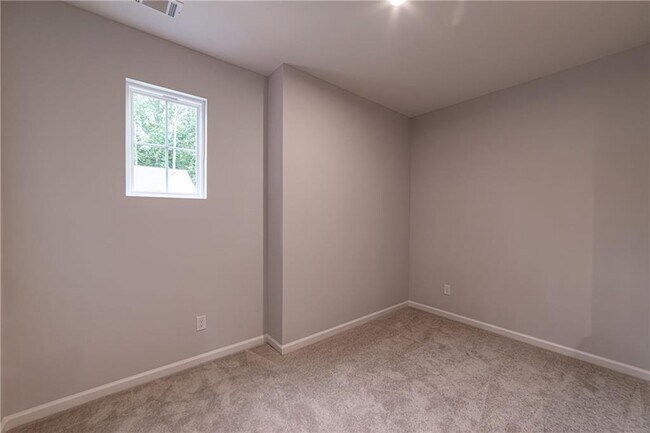 Building Photo - 212 Birchwood Row