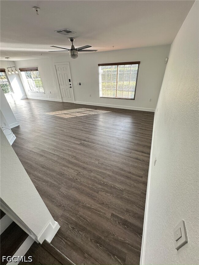 Building Photo - 9419 Ivy Brook Run