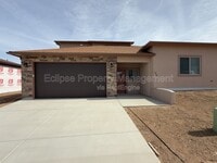 Building Photo - 250 Sasha St